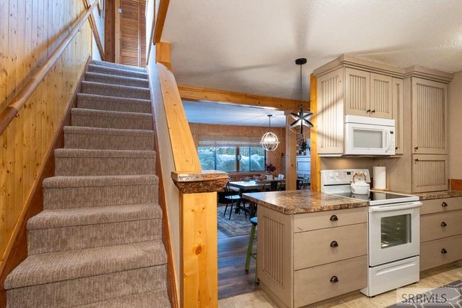 Kitchen | Image 12