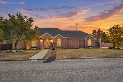 128 Lakeside Oaks Cir, Lakeside, TX, 76135-5202 | Card Image