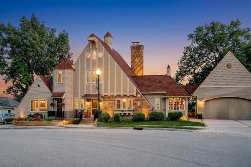 281 S Lake Street, Elkhart Lake, WI, 53020 | Card Image