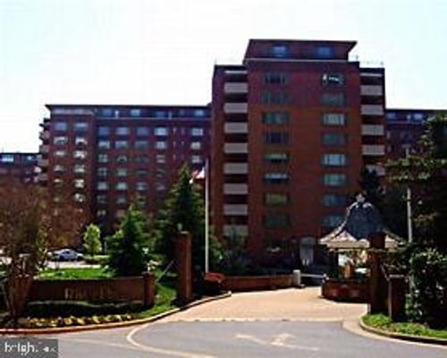 apt-418-1111 Arlington Blvd, ARLINGTON, VA, 22209-3219 | Card Image