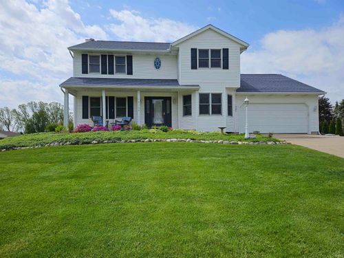 12164 Covered Wagon Ct, Granger, IN, 46530-7100 | Card Image