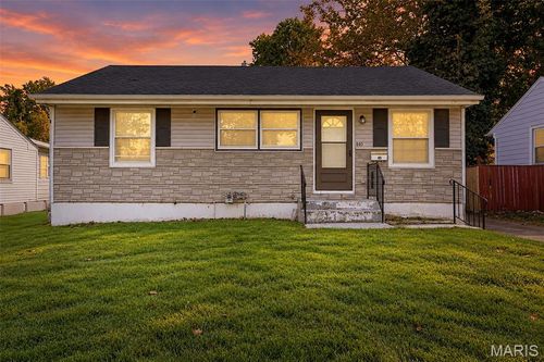 440 Midlothian Rd, Saint Louis, MO, 63137-4020 | Card Image