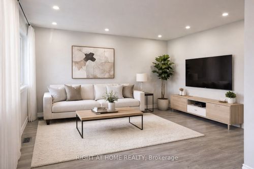 upper-830 Brucedale Ave E, Hamilton, ON, L8T1L3 | Card Image