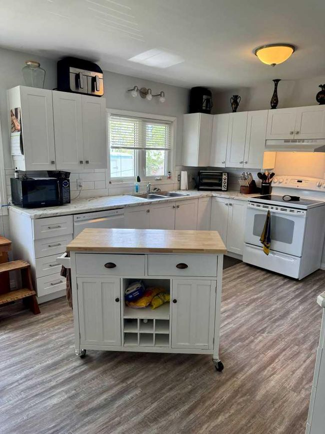 4809 45 Street, House other with 4 bedrooms, 2 bathrooms and 4 parking in Olds AB | Image 7
