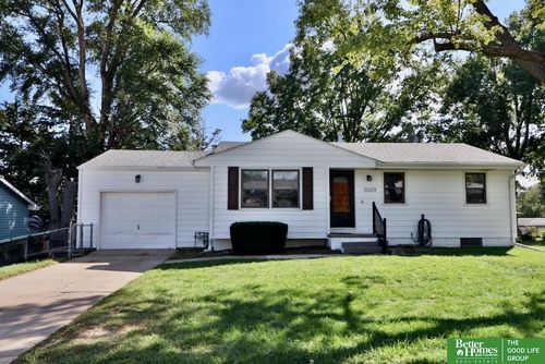 3009 Albert St, Bellevue, NE, 68147-1911 | Card Image