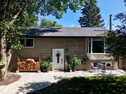 11201 91 St, Peace River, AB, T8S1P7 | Card Image