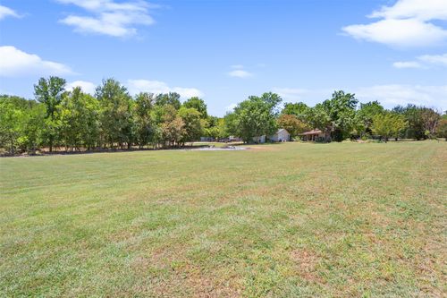 22712 N 12th Street, Buckholts, TX, 76518 | Card Image