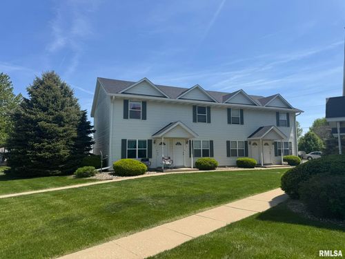 apt-b-1303 1st St, De Witt, IA, 52742-1857 | Card Image
