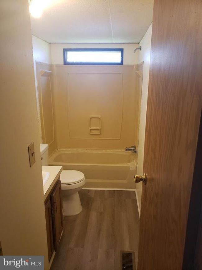 141 Laurel Run Est, House other with 3 bedrooms, 2 bathrooms and null parking in Laurel Run PA | Image 10