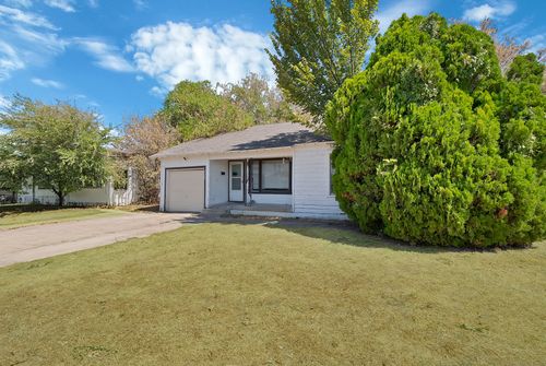 2305 8th Avenue, Fort Worth, TX, 76110 | Card Image