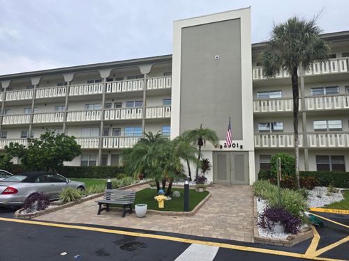 a1-2901 Victoria Cir, Coconut Creek, FL, 33066-1310 | Card Image