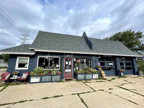 510 S Madison St, Evansville, WI, 53536-1302 | Card Image