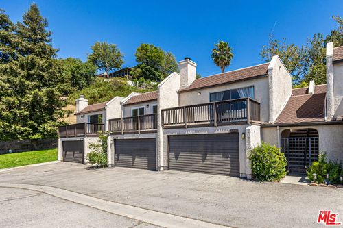 82-15615 Crestview Ln, Granada Hills, CA, 91344-3110 | Card Image