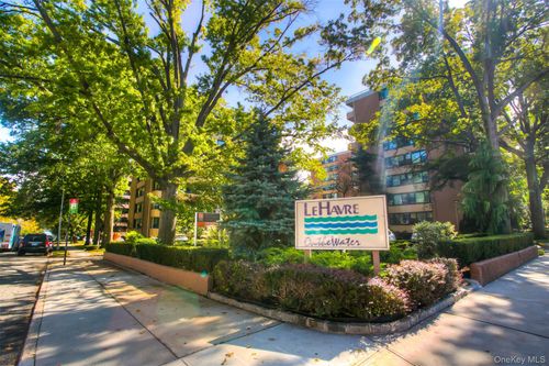 apt-4b-7-15 162nd St, Whitestone, NY, 11357-2026 | Card Image