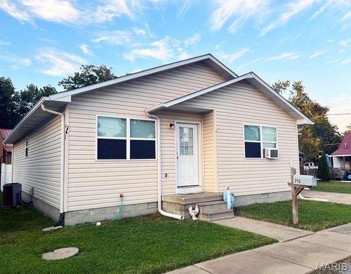 713 E South Main St, Dexter, MO, 63841-1325 | Card Image