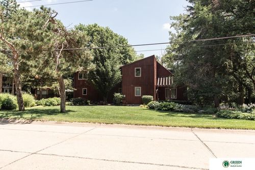120 N Blackburn Ave, York, NE, 68467-4506 | Card Image