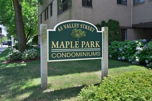 5h-59 Valley St, Medford, MA, 02155-2533 | Card Image