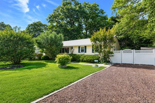 20 Loretta Court, Brookhaven, NY, 11727 | Card Image