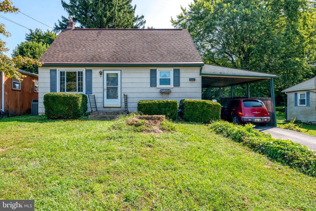 15th St, Columbia, PA 17512