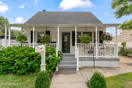 24 Woody Ter, Hazlet Township, NJ, 07734-3143 | Card Image