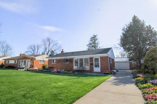 26923 Constance St, Dearborn Heights, MI, 48127-1010 | Card Image