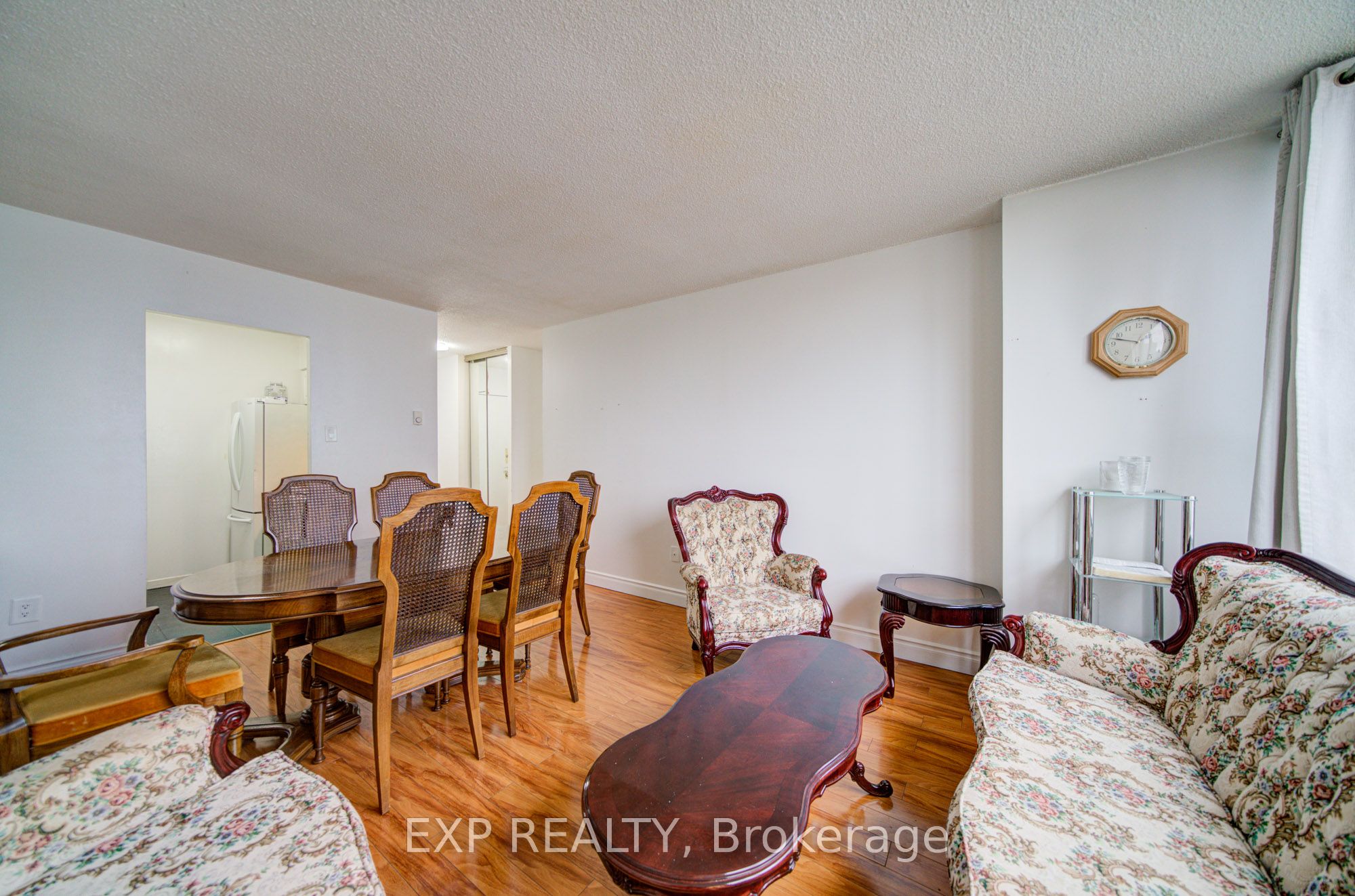 Residential in Toronto W04 5