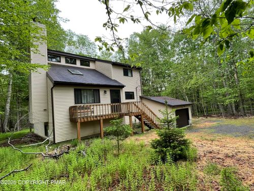 19 Livingston Ln, Clifton Township, PA, 18424-8992 | Card Image