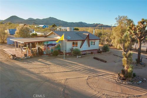 164 Old Woman Springs Rd, Yucca Valley, CA, 92284-1680 | Card Image