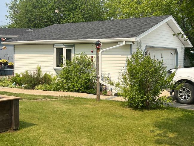714 13 Street, House other with 3 bedrooms, 2 bathrooms and 5 parking in Smith AB | Image 43