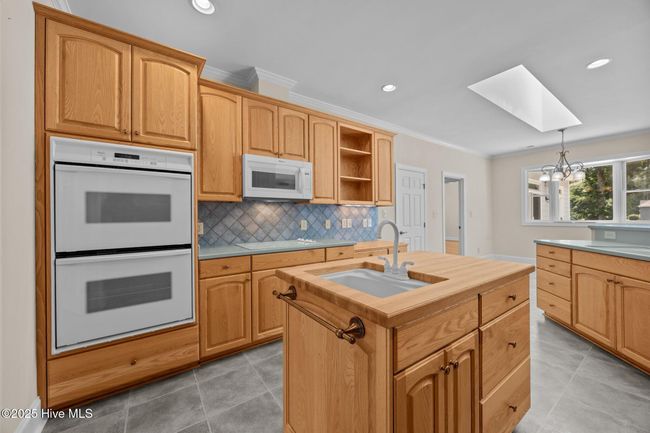 425 Cypress Landing Trl, House other with 4 bedrooms, 4 bathrooms and 2 parking in Chocowinity NC | Image 16