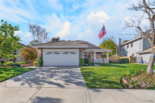 27573 Berkshire Hills Pl, Valencia, CA, 91354-1815 | Card Image