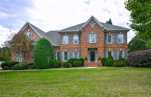 5815 Wildrose Dr, Greensboro, NC, 27410-8682 | Card Image