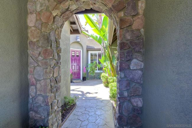 15362 Falcon Crest Ct, House other with 4 bedrooms, 3 bathrooms and 5 parking in San Diego CA | Image 9