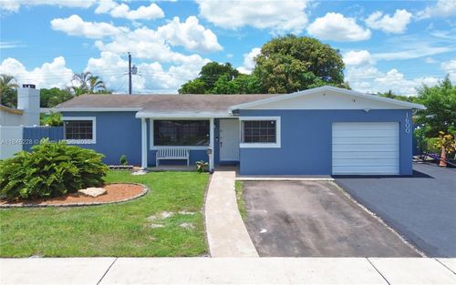 1600 N 73rd Ave, Hollywood, FL, 33024-5407 | Card Image
