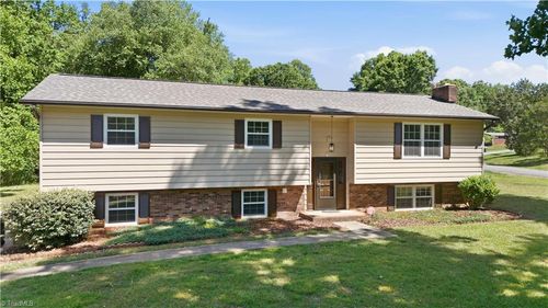 4101 Avera Avenue, Winston-Salem, NC, 27106 | Card Image