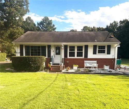 317 E Main St, Waverly, VA, 23890-3201 | Card Image