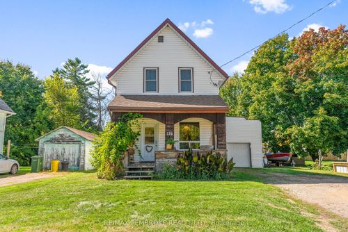 570 Eganville Rd, Pembroke, ON, K8A4E9 | Card Image