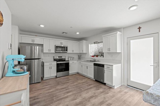 454 Half Dome Dr, House other with 3 bedrooms, 3 bathrooms and null parking in Manteca CA | Image 7