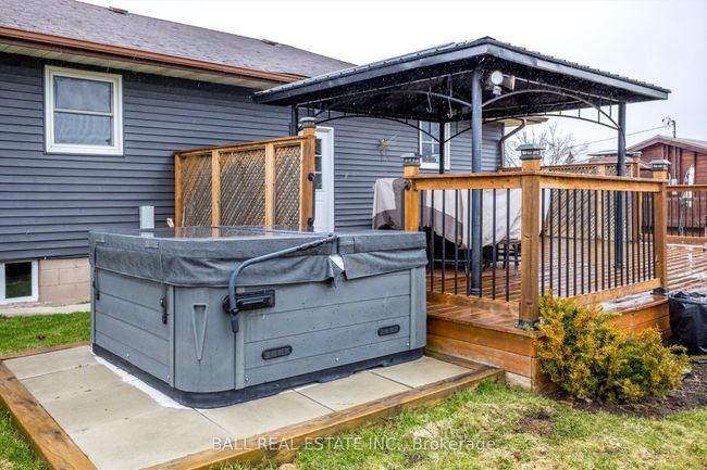 851 Kimberly Dr, House other with 3 bedrooms, 3 bathrooms and 8 parking in Ennismore ON | Image 47