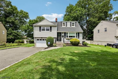 26 Westland Rd, Verona, NJ, 07044-2238 | Card Image