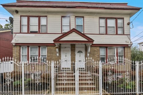 213 Maple Ave, Irvington, NJ, 07111-3407 | Card Image