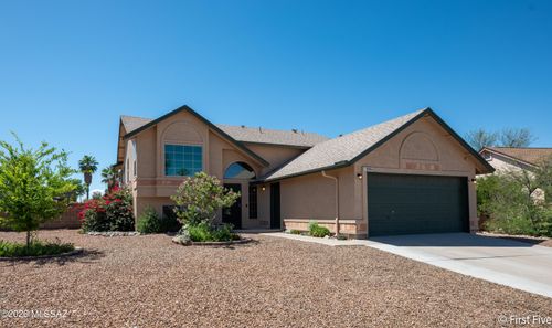 8984 N Eaglestone Loop, Tucson, AZ, 85742-9420 | Card Image