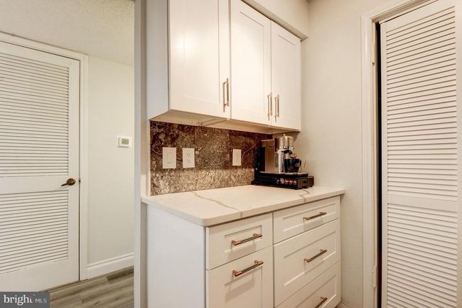 APT-201B - 1511 Lincoln Way, Condo with 2 bedrooms, 2 bathrooms and null parking in MCLEAN VA | Image 12