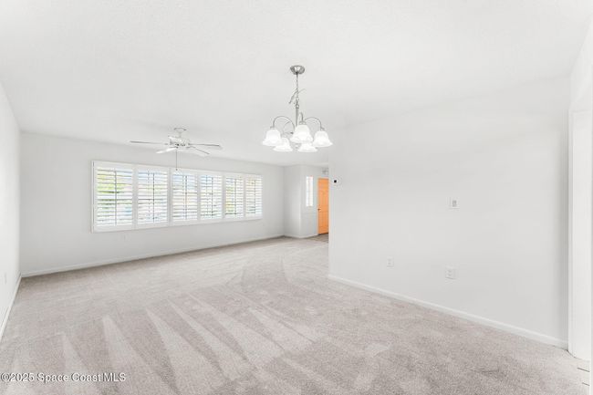 Living Room/Dining Room | Image 4