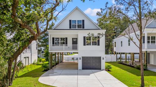 1718 26th Ave N, North Myrtle Beach, SC, 29582-6110 | Card Image