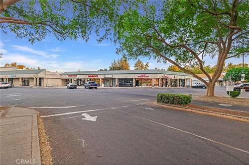 690 Mangrove Ave, Chico, CA, 95926-3947 | Card Image