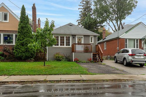 {{alt}} | Card Image