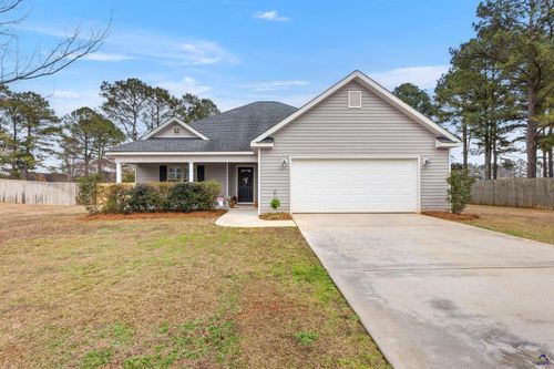 102 Steerwood Trl, Perry, GA, 31069-8349 | Card Image