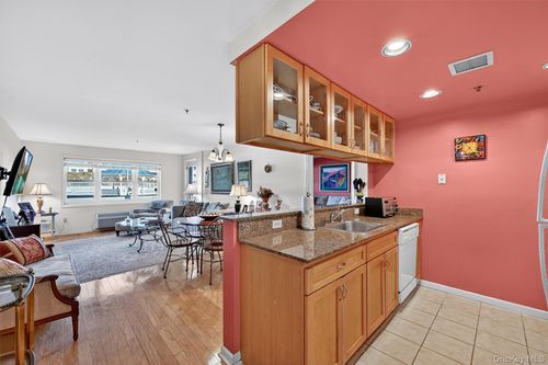 28 Gair St, Piermont, NY, 10968-1090 | Card Image