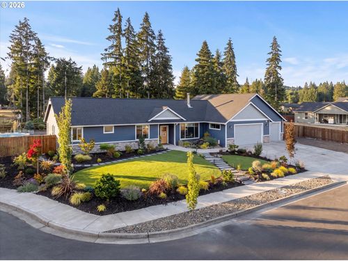 105 Andrew Ct, Castle Rock, WA, 98611-2902 | Card Image